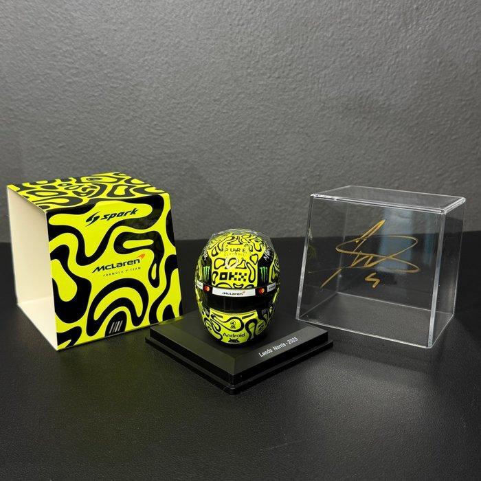 Mclaren - Lando Norris - 2025 helmet - 2025 - Schaal 1/5, Verzamelen, Automerken, Motoren en Formule 1