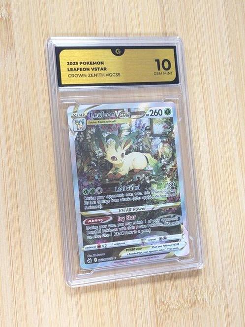 Pokémon - 1 Graded card - Leafeon Vstar GG35 - Crown Zenith, Hobby en Vrije tijd, Verzamelkaartspellen | Pokémon