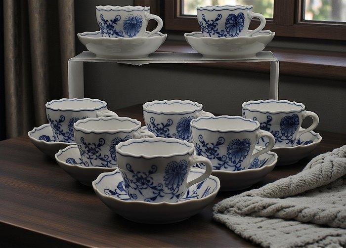 Meissen - Tafelservies (8) - Blue Onion - Porselein, Antiek en Kunst, Antiek | Meubels | Tafels