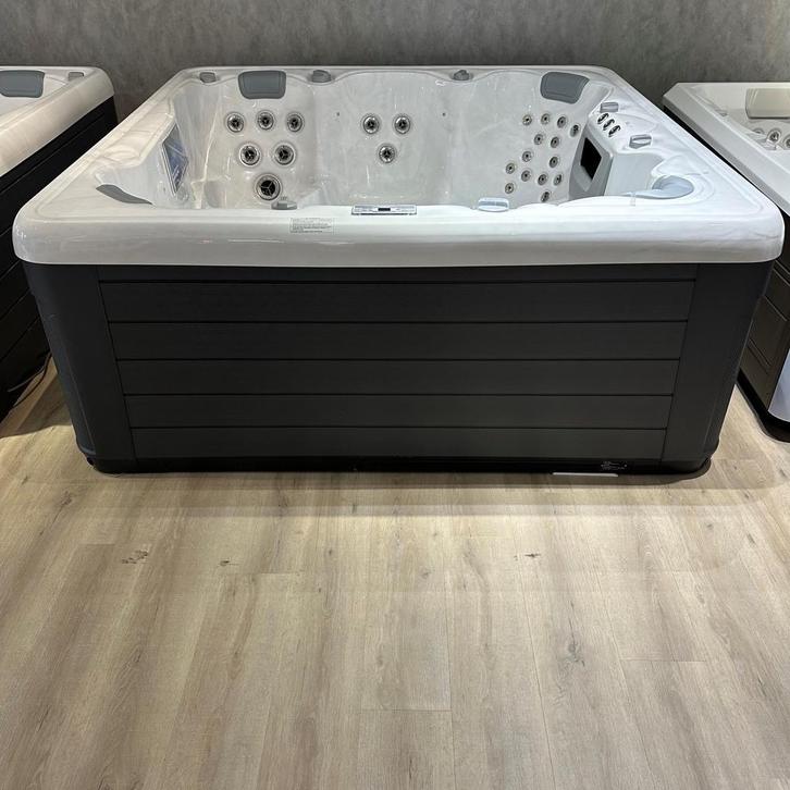 Riptide RSP 230-1spa, Tuin en Terras, Bubbelbaden en Hottubs, Vast, Nieuw