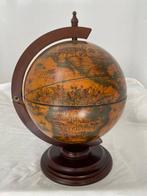 Planetarium - 1960-1970 - Vintage wijnrek wereldkaart met, Antiek en Kunst, Curiosa en Brocante