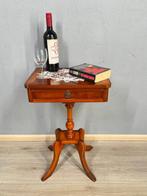 Bijzettafel - Hout - Elegante bijzettafel, Antiek en Kunst