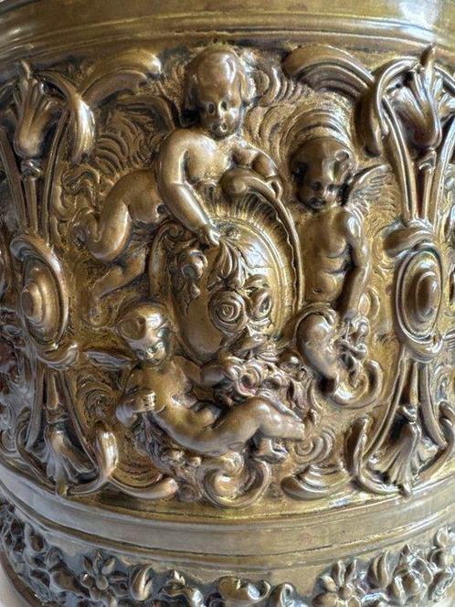 Emmer - Cherubs, geëmboste messing, tweede helft van de, Antiek en Kunst, Antiek | Overige Antiek