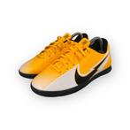 Nike Jr. Mercurial Vapor 13 Club IC Zaalvoetbal - Maat 37.5, Verzenden, Nike, Sneakers of Gympen, Gedragen