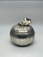 mauro manetti - Mauro Manetti - Ijsemmer - pompoen -