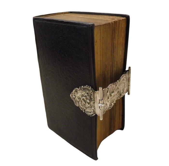 Bijbel enkele zilveren klampsluiting - 833 zilver -, Antiek en Kunst, Kunst | Niet-Westerse kunst