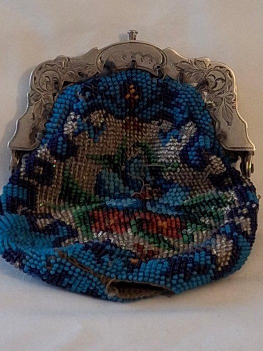 Antieke Portemonnee met Hollandse antieke Zilveren Beugel en, Antiek en Kunst, Antiek | Goud en Zilver