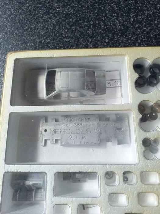 1:43 - Modelbouwdoos - AMR Mercedes 190 E 2.3-16, Hobby en Vrije tijd, Modelauto's | 1:5 tot 1:12