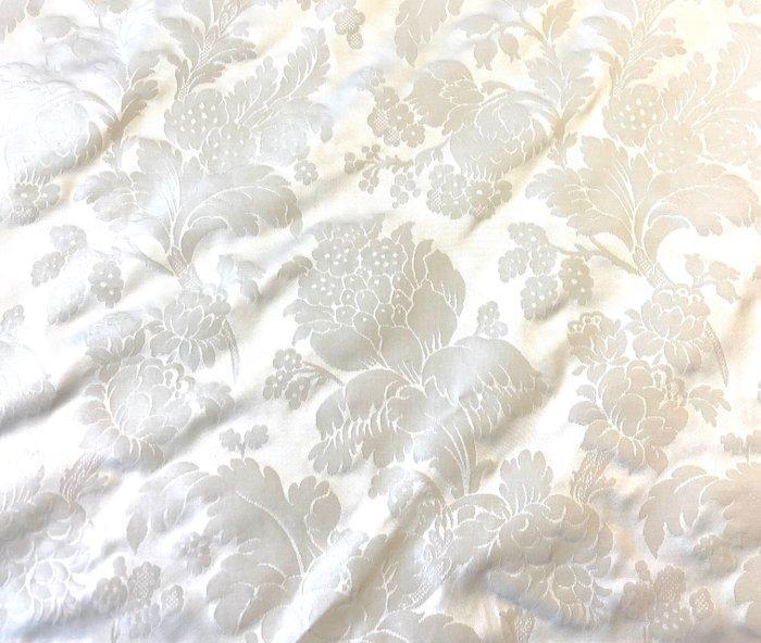 Hoogwaardig! Wit damastweefsel in zijde-mix. - Meubelstof -, Antiek en Kunst, Antiek | Kleden en Textiel