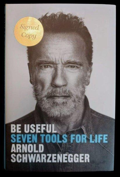 Arnold Schwarzenegger - Autographed Book - Be Useful: Seven, Verzamelen, Film en Tv