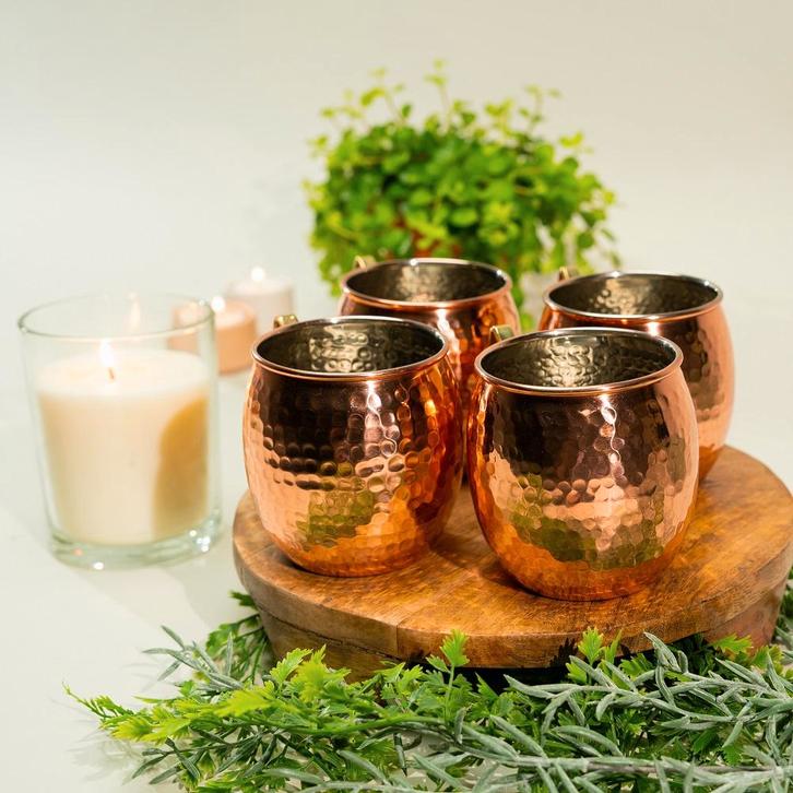 Puur koperen set van 4 mokken/bierpullen gehamerd met, Huis en Inrichting, Keuken | Servies, Ophalen of Verzenden