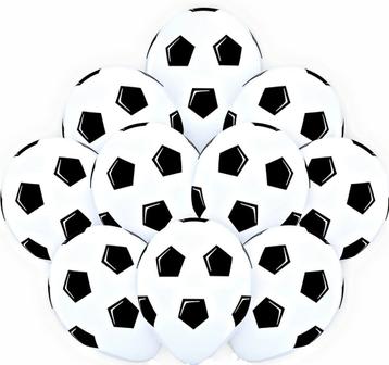 10 voetbal ballonnen wit met zwart beschikbaar voor biedingen