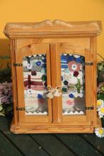 Helga Winterling, Oostenrijk: linnenkast met stof en