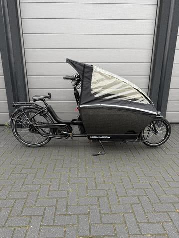 Mooie Urban Arrow Family met regenhuif || 400WH || Bosch beschikbaar voor biedingen