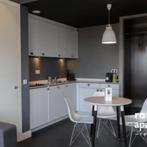 Appartement met parkeerplaats en laminaatvloer, Huizen en Kamers, Appartement, Direct bij eigenaar, Den-haag