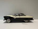 Danbury Mint 1:24 - Modelauto - 1955 Ford Fairlane Crown, Nieuw