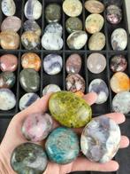 Collectie 4,1 kg grote dikke gepolijste knuffelstenen:, Verzamelen, Mineralen en Fossielen