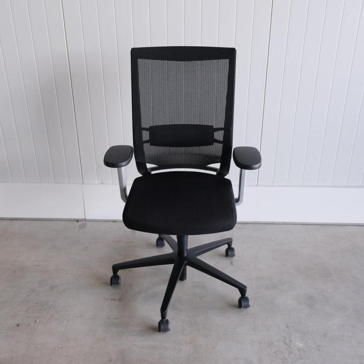 Klöber Duera - Bureaustoel - Nieuw zwart gestoffeerd, Huis en Inrichting, Bureaustoelen, Bureaustoel, Zwart, Zo goed als nieuw