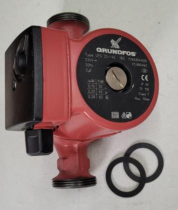 GRUNDFOS POMP UPS 25-40-180 NIEUW