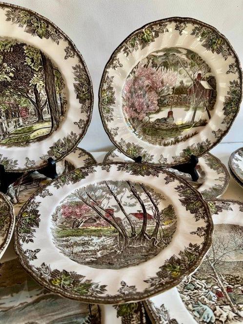 Johnson Bros. - Eetservies (18) - THE FRIENDLY VILLAGE,, Antiek en Kunst, Curiosa en Brocante