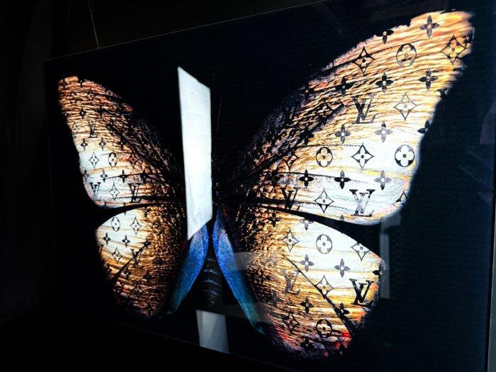 Mike Blackarts - Luxurious LV Butterfly Artwork - Edition 10, Antiek en Kunst, Kunst | Designobjecten