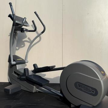 Crosstrainer Professioneel Technogym Synchro Excite 700 Led beschikbaar voor biedingen