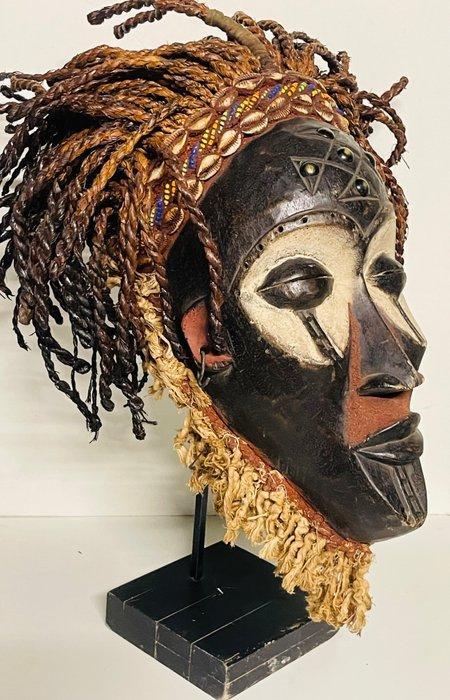 Masker - Chokwe kind van het huis - Chokwe - Angola (Zonder, Antiek en Kunst, Kunst | Niet-Westerse kunst
