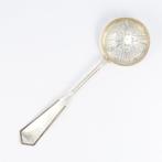 Adrianus Kuijlenburg Strooilepel - Strooier - .833 zilver, Antiek en Kunst, Antiek | Goud en Zilver