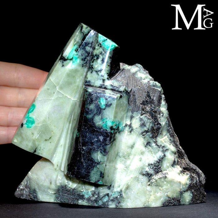 Buitengewone smaragdcluster - smaragdcrystals in natuurlijke, Verzamelen, Mineralen en Fossielen