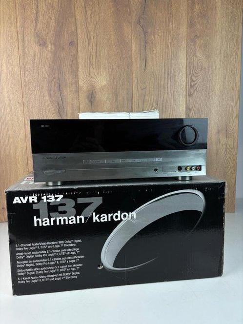Harman Kardon - AVR-137 In Doos! Solid state meerkanaals, Audio, Tv en Foto, Radio's
