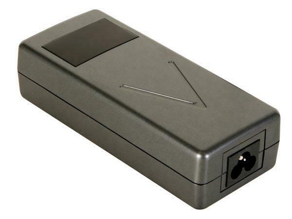 Universele Laptop Adapter 90W met LED Scherm, Computers en Software, Pc- en Netwerkkabels, Verzenden