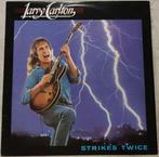 LP gebruikt - Larry Carlton - Strikes Twice, Cd's en Dvd's, Verzenden, Zo goed als nieuw