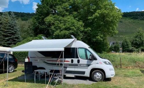 2 pers. Adria Mobil camper huren in Someren? Vanaf € 95 p.d., Caravans en Kamperen, Verhuur