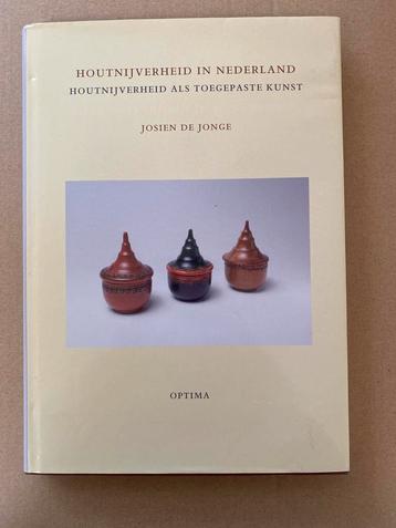Houtnijverheid Toegepaste Kunst - Arts and Crafts Nederland beschikbaar voor biedingen