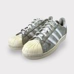 Adidas Superstar W Hologram Iridescent - Maat 39.5, Kleding | Dames, Schoenen, Sneakers of Gympen, Gedragen, Verzenden, Adidas