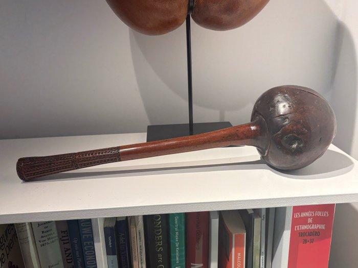 Fijian I Ula Drisia war club with inlay - Fiji, Antiek en Kunst, Kunst | Niet-Westerse kunst