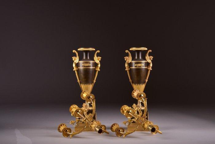 Paar grote Empire-kandelaars en vazen met dubbele functie –, Antiek en Kunst, Antiek | Meubels | Stoelen en Banken