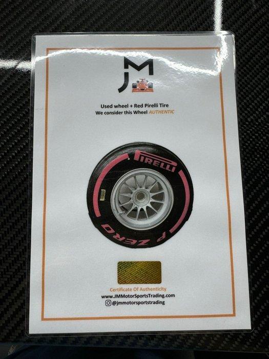 Wiel compleet met band - Pirelli - Tire complete on wheel, Verzamelen, Automerken, Motoren en Formule 1