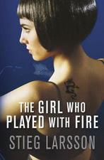 The Girl Who Played With Fire by Stieg Larsson (Paperback), Boeken, Verzenden, Gelezen, Stieg Larsson