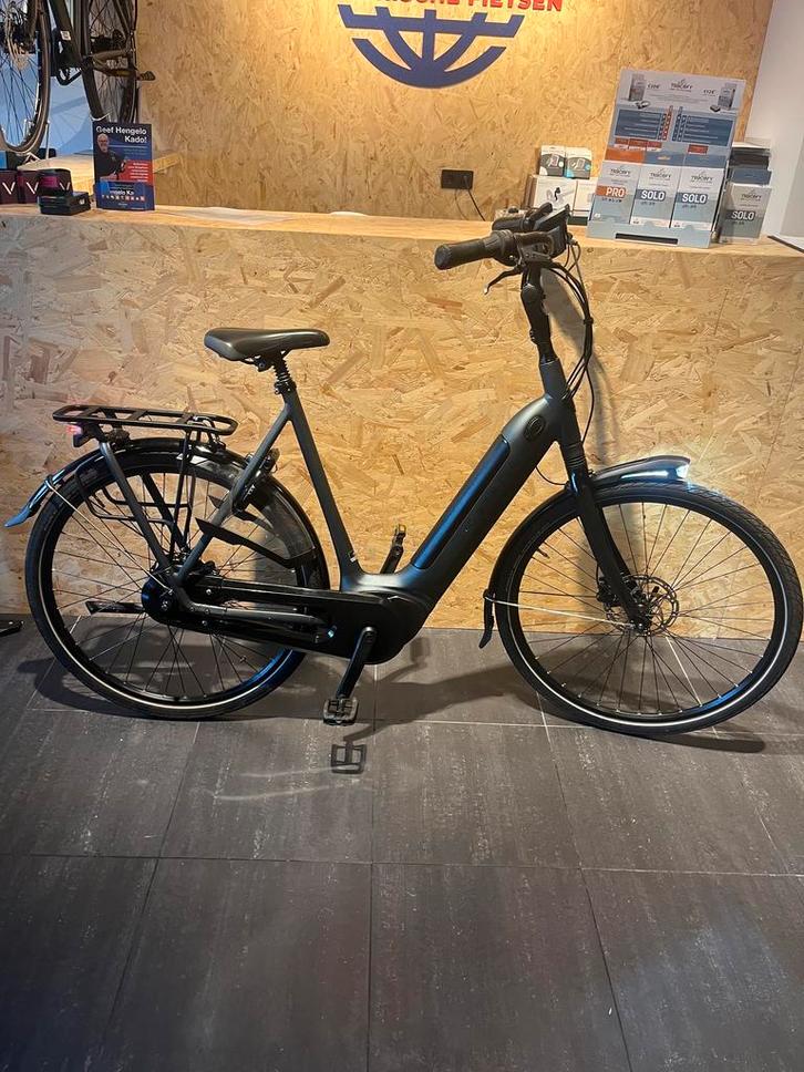 Gazelle Grenoble C380 E-bike dames Bosch hoge maat D62, Fietsen en Brommers, Elektrische fietsen, 50 km per accu of meer, Gebruikt