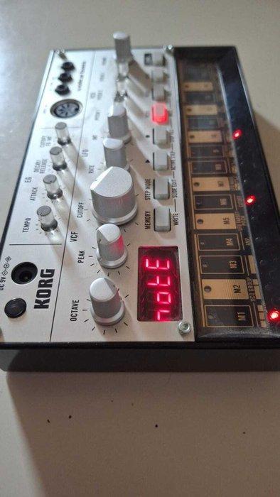 Korg - Volca Bass - - Keyboard (Zonder Minimumprijs), Muziek en Instrumenten, Blaasinstrumenten | Blokfluiten