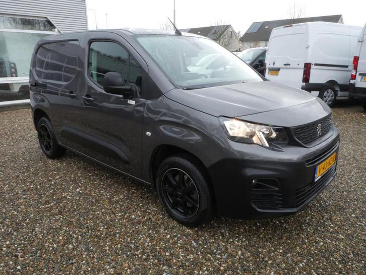 Peugeot Partner 1.2 PureTech 130PK, Benzine, Automaat, Auto's, Bestelauto's, Dealer onderhouden, Lease, Automaat, Overige kleuren