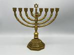 Joodse menorah kandelaar – massief messing of brons -, Antiek en Kunst, Antiek | Boeken en Bijbels