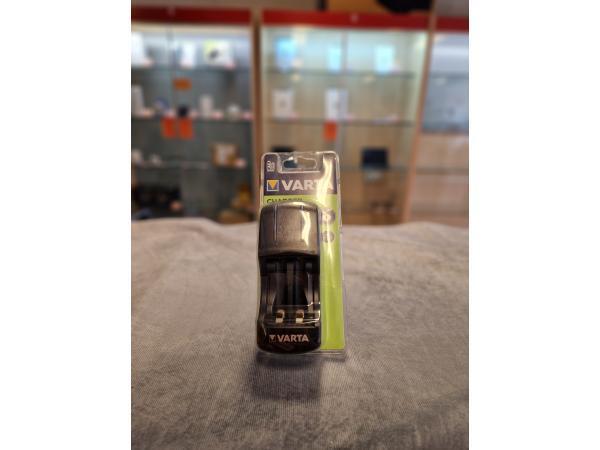 Veiling - Varta Charger Battery Charger - In Nette Staat, Computers en Software, Accu's en Batterijen, Nieuw