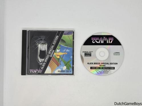 Amiga CD32 - Alien Breed Special Edition / QWAK, Spelcomputers en Games, Games | Overige, Gebruikt, Verzenden