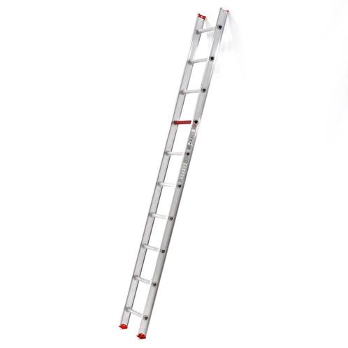Gebruikte enkel rechte ladder 10 treden, Doe-het-zelf en Verbouw, Ladders en Trappen, Ophalen of Verzenden