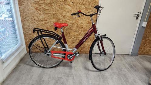 Tweedehands fiets - zo goed als nieuw - Handrem, Fietsen en Brommers, Fietsen | Dames | Damesfietsen, Zo goed als nieuw, Versnellingen