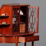 Maple & Co Salonkast  vitrinekast ca 1870 mahonie met inleg, Antiek en Kunst, Antiek | Meubels | Tafels, Ophalen of Verzenden