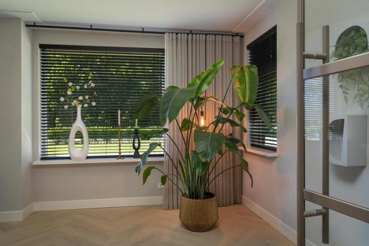 Jaloezieen zwart van Bamboe 50mm met koord - Morgen verstuur, Huis en Inrichting, Stoffering | Gordijnen en Lamellen, Zwart, Nieuw