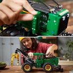 LEGO Technic John Deere 948L-II Skidder Voertuig Bouwpakket, Verzenden, Zo goed als nieuw